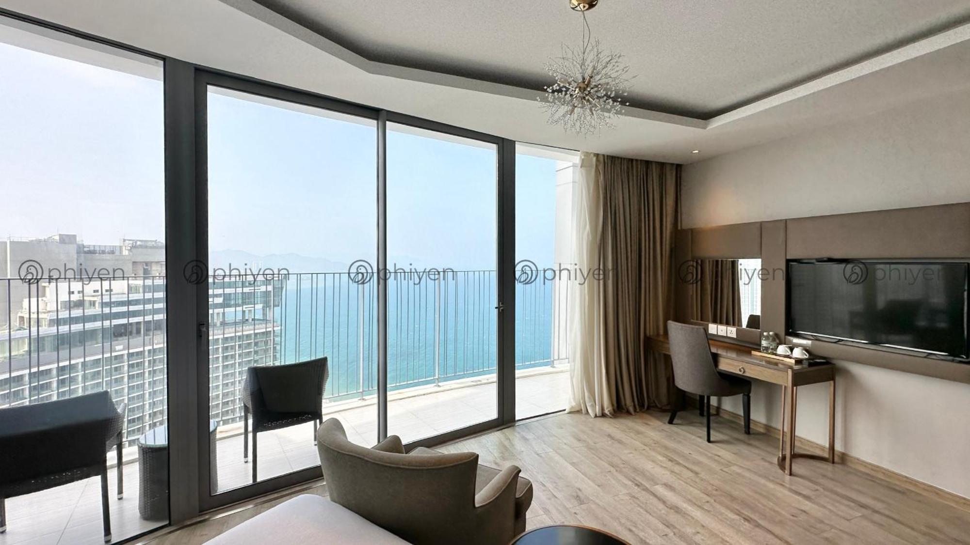 Phi Yen Panorama Condotel Nha Trang Exteriör bild