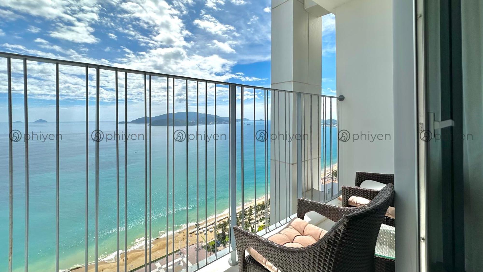 Phi Yen Panorama Condotel Nha Trang Exteriör bild
